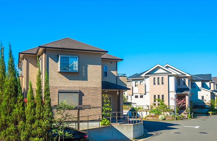 【日進市で屋根工事をお考えの方へ】失敗しない業者選びと地域密着専門店セーフティーライフの安心の理由